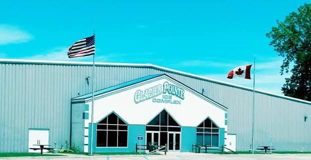 Glacier Pointe Ice Complex